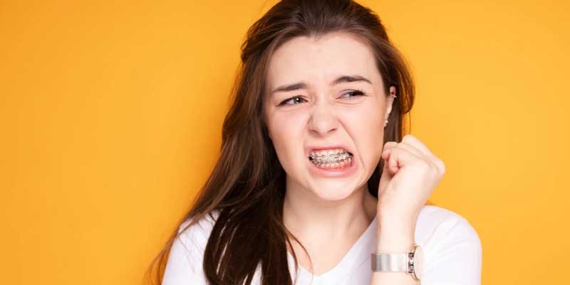 آیا ارتودنسی درد دارد؟